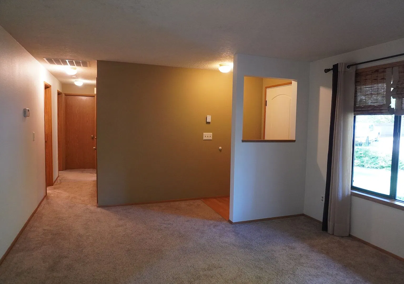 Beautiful Lincoln Neighborhood Home for Lease - 4631 NW Lincoln Ave — Photo 4