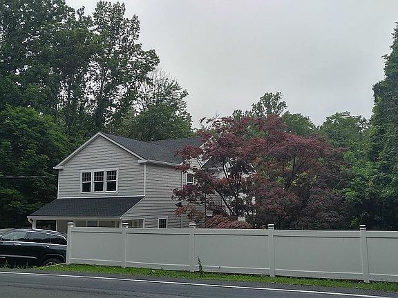 Front Of House Alternate Street View