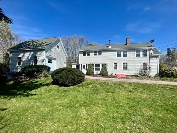 56 Church St, Merrimac, MA 01860