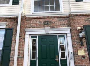255 Windmill Ct, Phillipsburg, NJ 08865