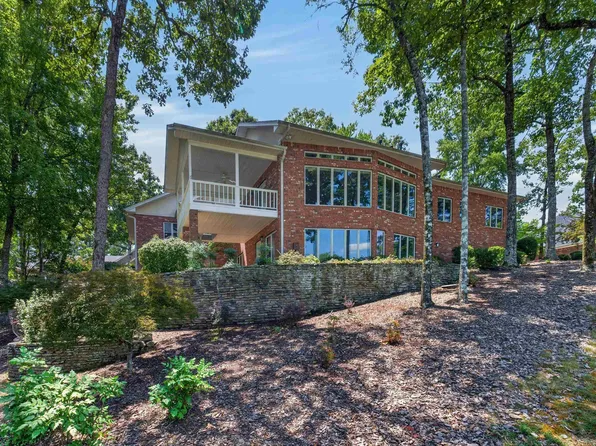 29 Princesa Dr, Hot Springs Village, AR 71909