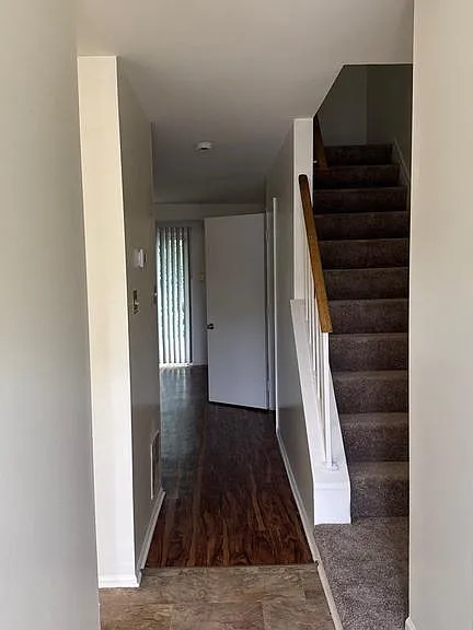 6762 Ducketts Ln #32-3 — Photo 2