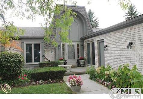 1st image of 5108 Woodlands Ln