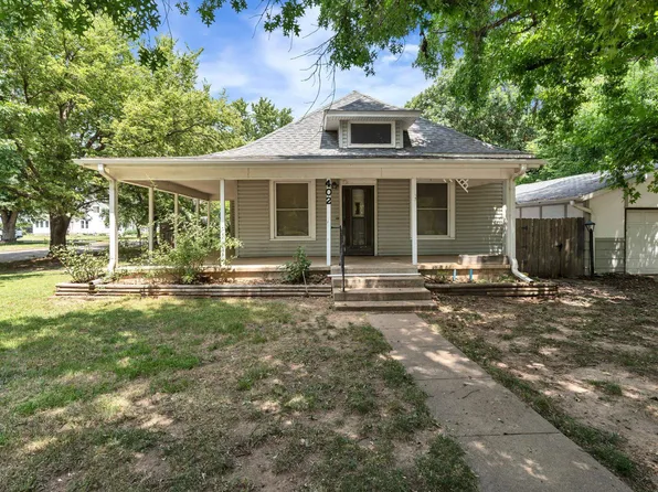 402 E 4th St, Haven, KS 67543