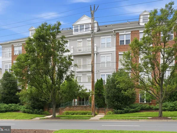 303 Redland Blvd APT 201, Rockville, MD 20850