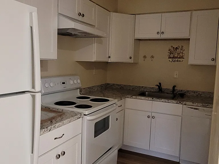 515 Welsh Rd #E — Photo 7