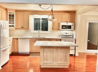 130 Cultra Sq, Toronto, ON M1E2E3