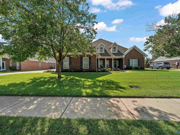 112 Legacy Cove Dr, Madison, AL 35756