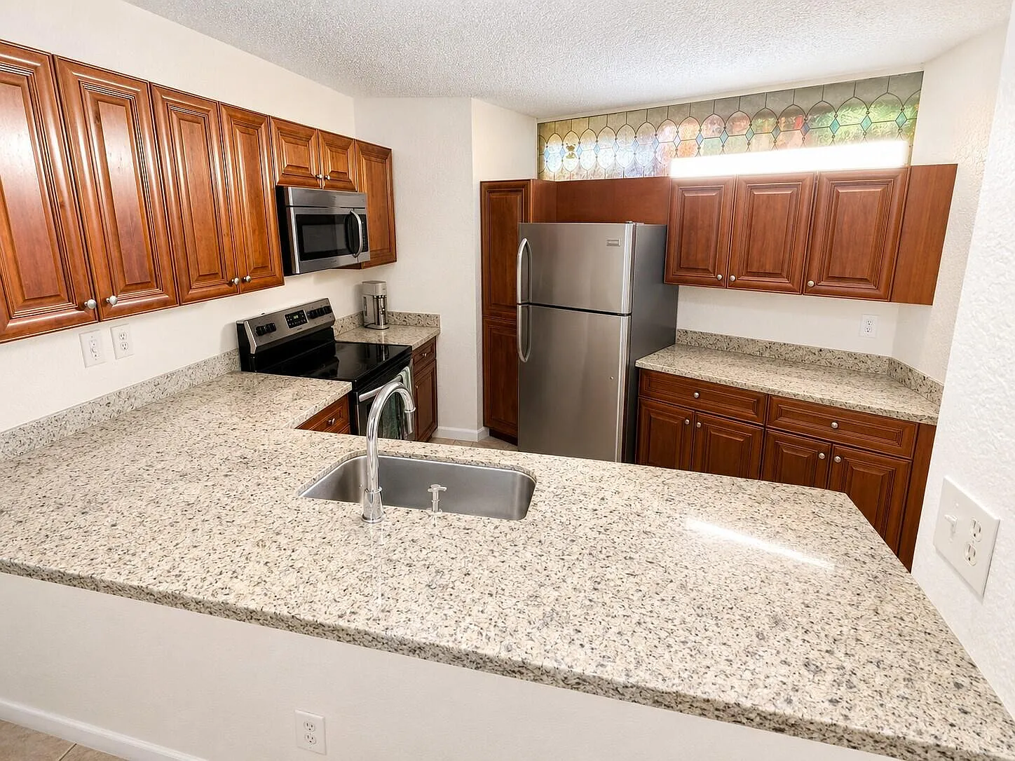 2 bed, 2.5 bath, 1302 sqft, $2,400 — Photo 4
