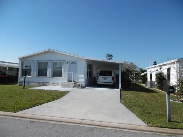 717 Silverthorn Ct, Barefoot Bay, FL 32976