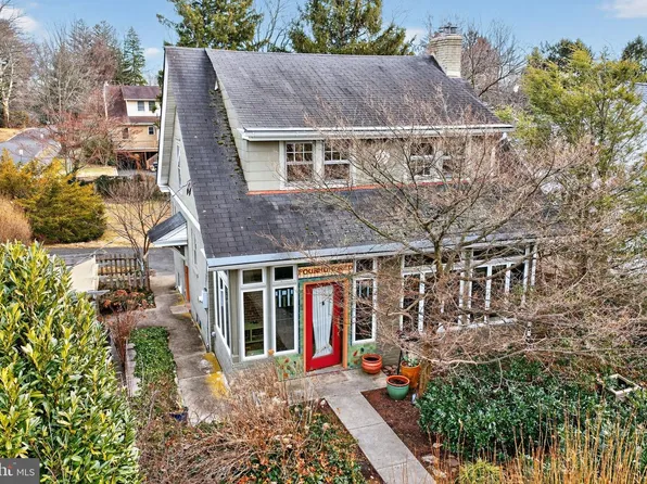 400 W Court St, Doylestown, PA 18901