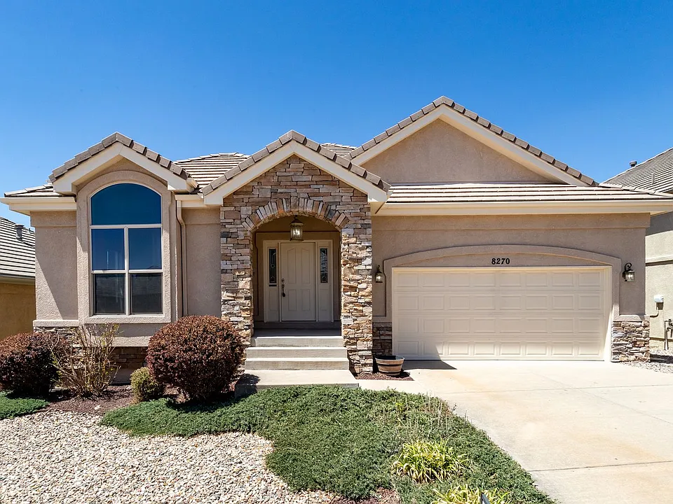 8270 Regiment Ct