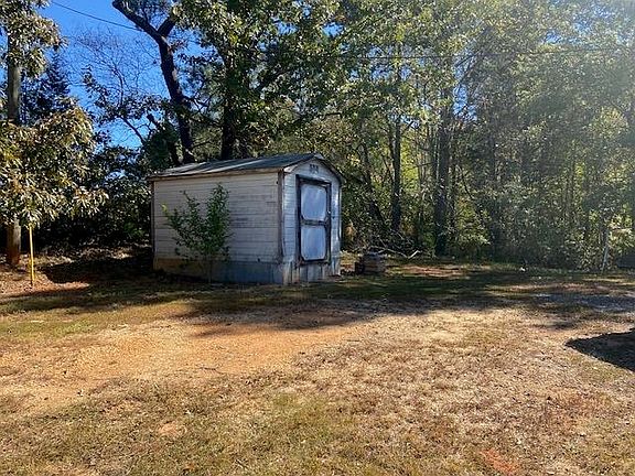 2nd image of 119 Justin Dr