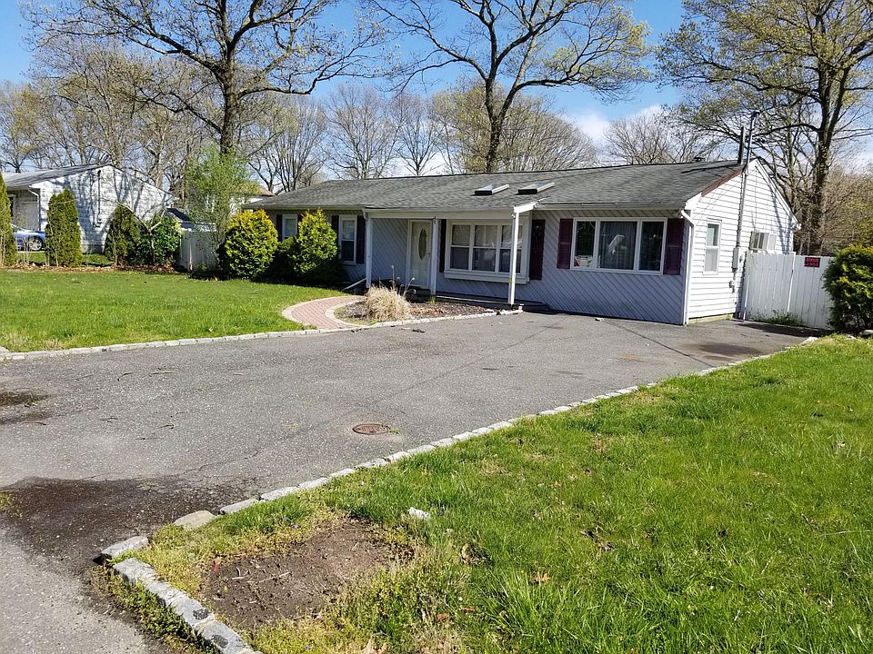 1st image of 8 Henry Ave
