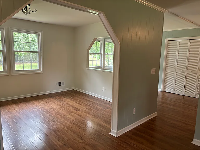 Dining room/pantry