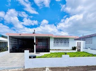 Calle 232 Country Club Jf #33, Carolina, PR 00982