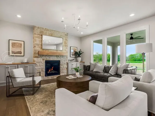 17825 Rainbow Blvd, Overland Park, KS 66085