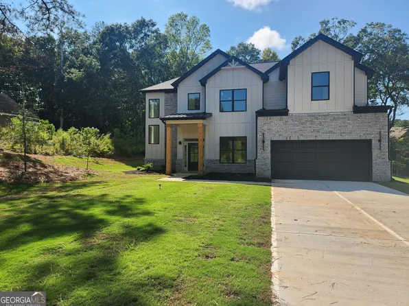 141 Bowden St, Locust Grove, GA 30248