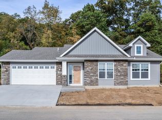 1106 Hewitt Blvd, Red Wing, MN 55066