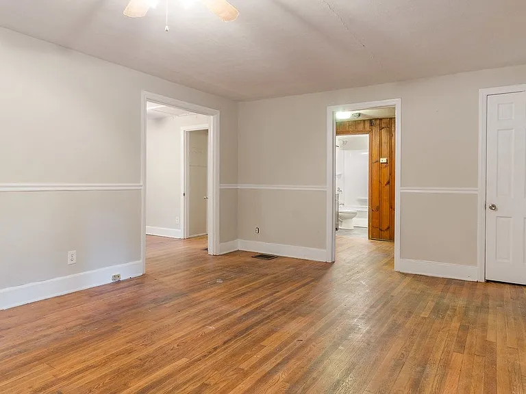 1233 Cheshire Ave — Photo 10
