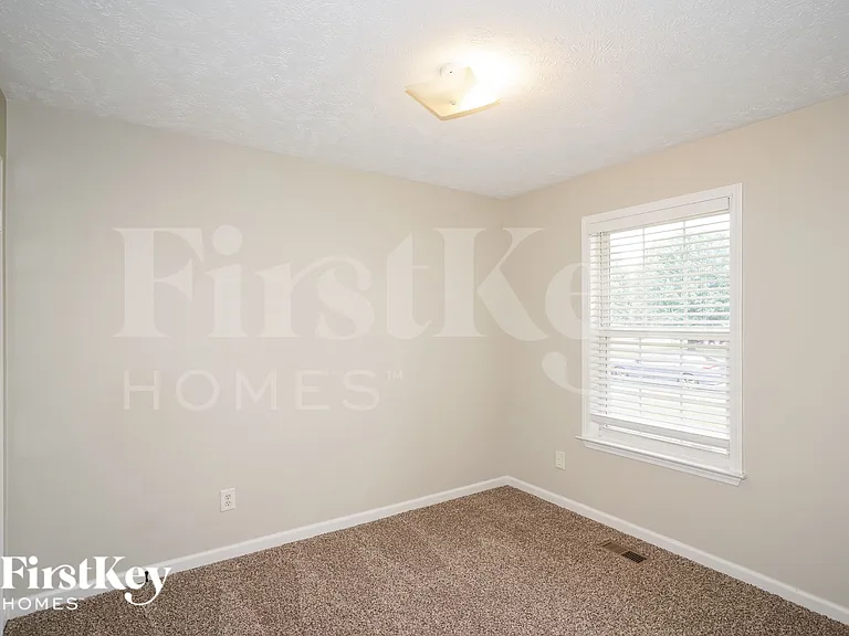 1506 Dodd Trl — Photo 16