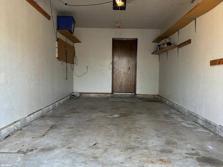 One-car Garage