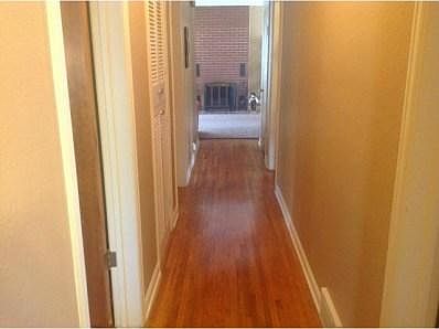 5th image of 10 Darlyn Dr