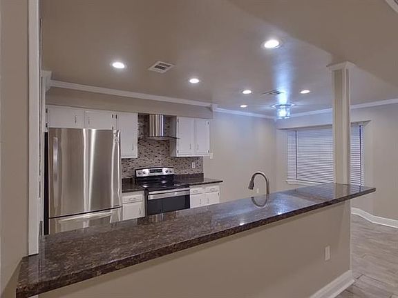 5th image of 1617 Williamsburg Dr