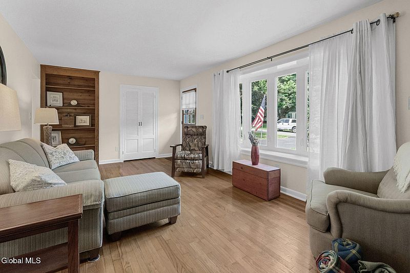 4th image of 20 Arthur Terrace