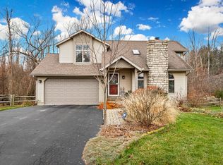 272 Hillgail Rd SW, Pataskala, OH 43062