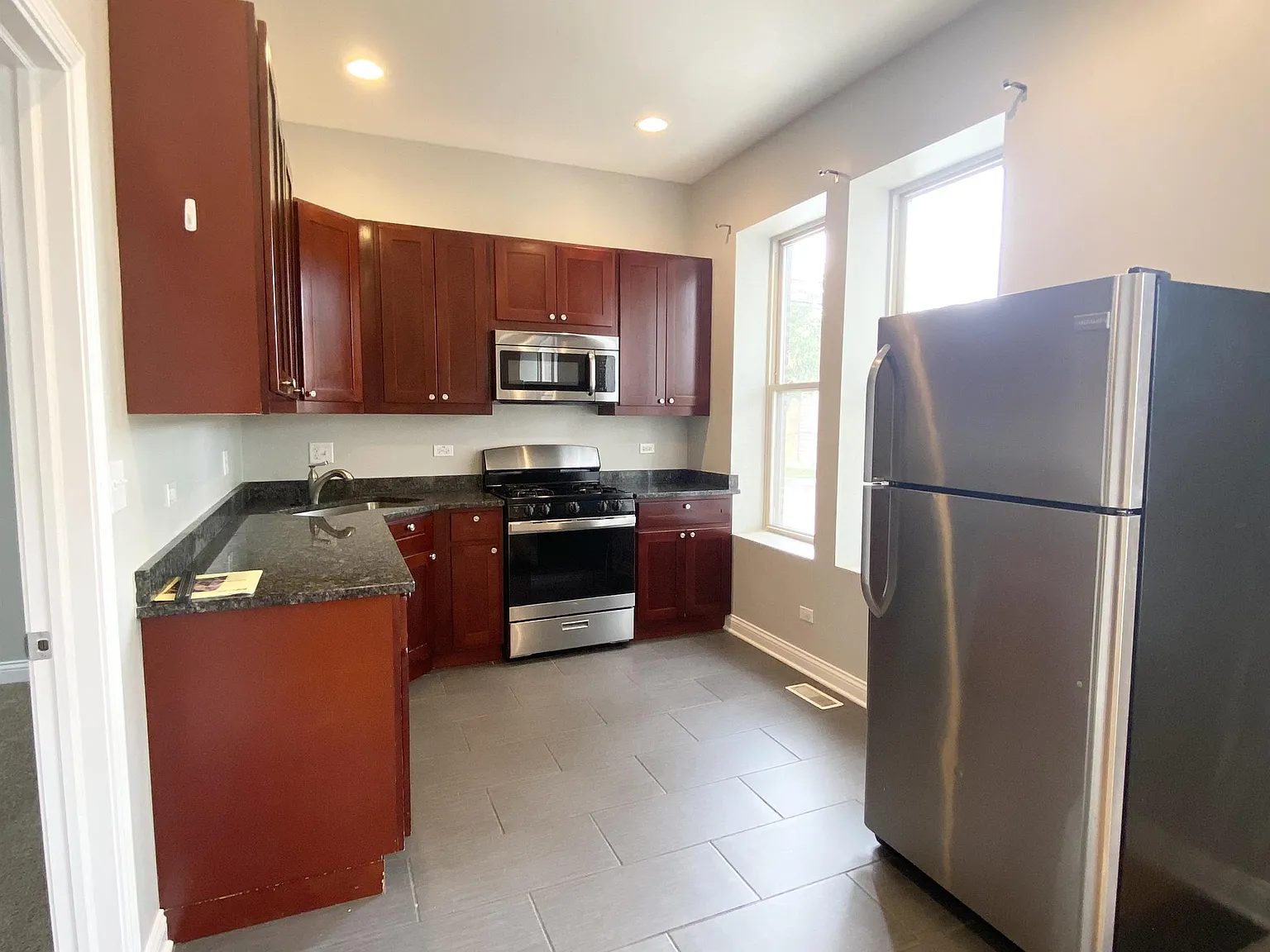 3741 W Lemoyne ave - 3741... — Photo 1