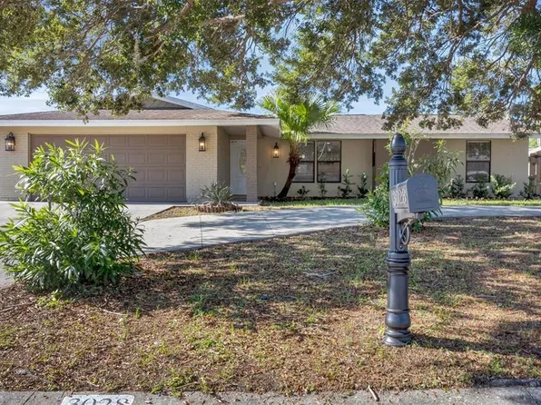 3028 Lockwood Lake Cir, Sarasota, FL 34234
