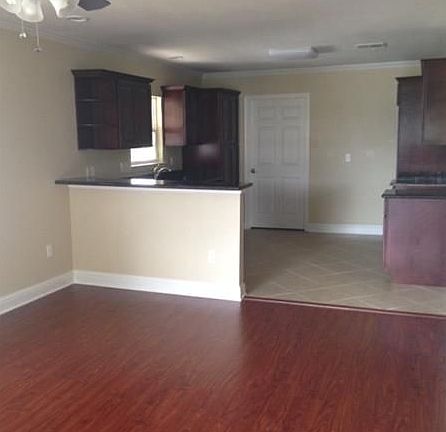 5th image of 5719 Painters St