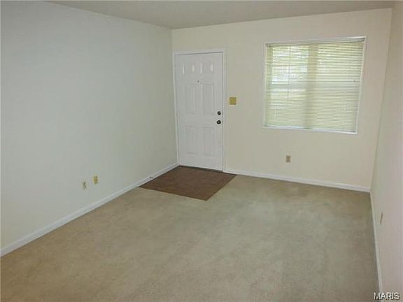 5th image of 1609 E Swan Cir