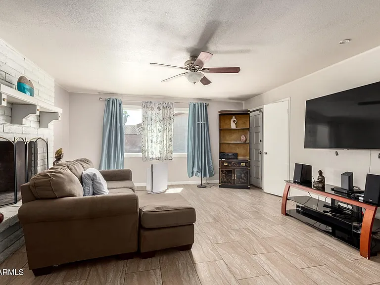 13805 N 48th Ave — Photo 10