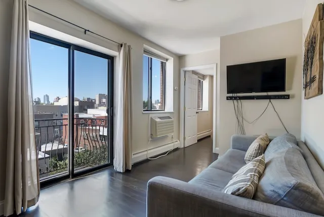 188 Woodpoint Road #4C in Williamsburg, Brooklyn | StreetEasy