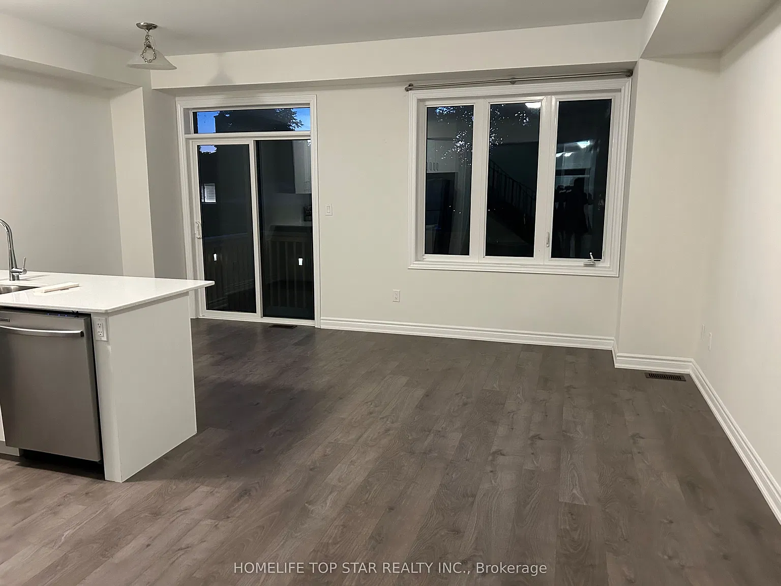1 bed, $1,000 — Photo 3