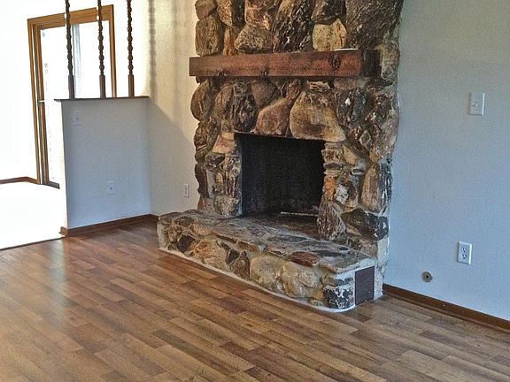 2nd image of 845 Carol Ave #847