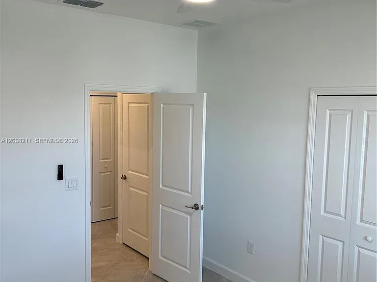 20483 Copperhead Dr — Photo 11