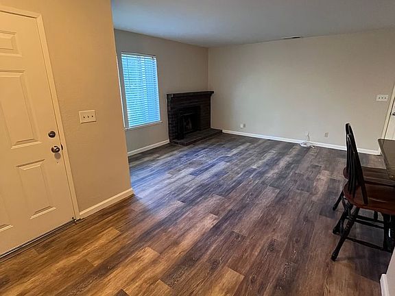 5th image of 3479 Laird St