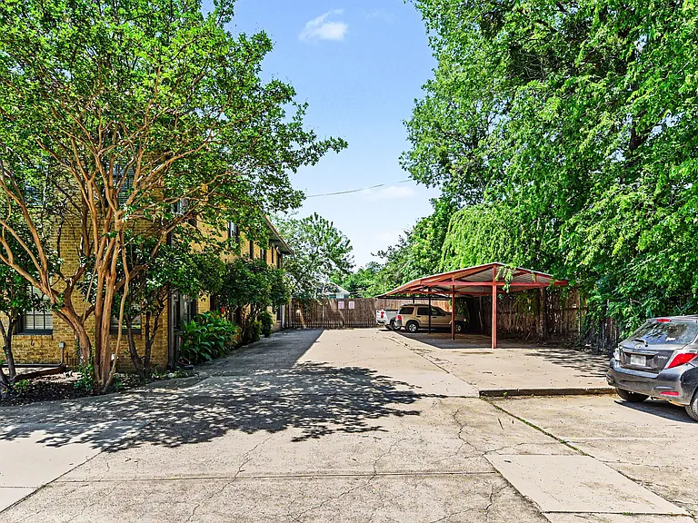 4515 Swiss Ave — Photo 33