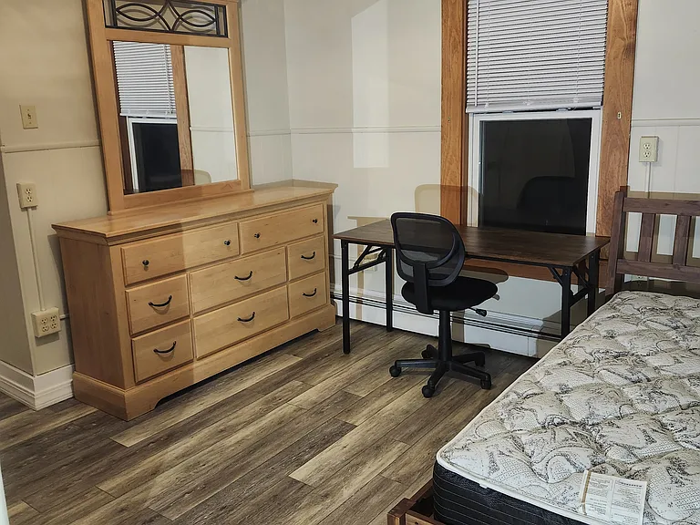 87 Branch St #2D — Photo 8