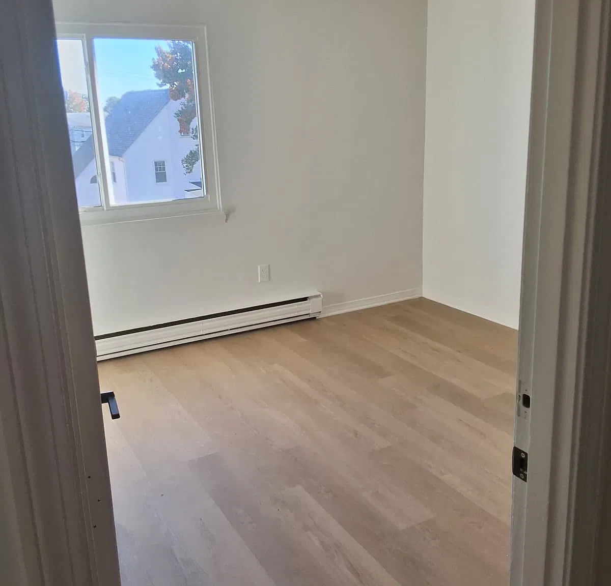 3880B Main St — Photo 3
