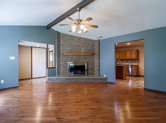 4th image of 434 Woodhurst Dr