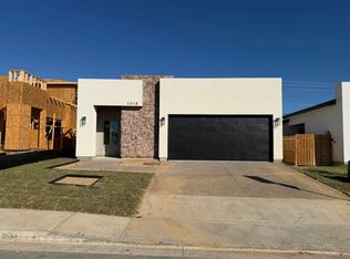 1018 Noyola Loop, Laredo, TX 78046