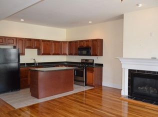 593 E Broadway #2, Boston, MA 02127