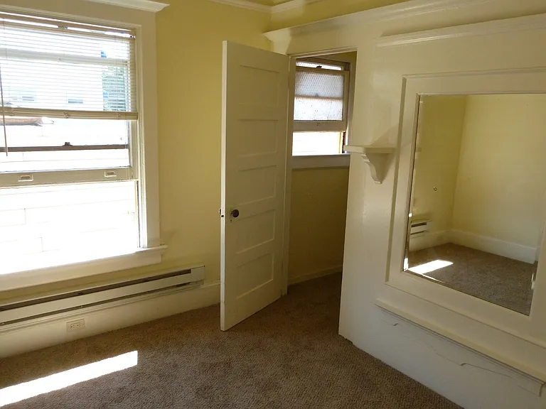 524 Georgia St #304 — Photo 18