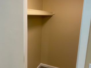31803 Nardelli Ln, Roseville, MI 48066