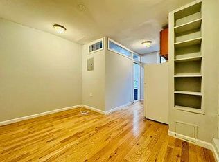 518 E 6th St APT 8, New York, NY 10009