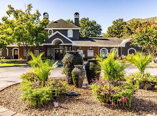 Colonnade, Hermitage, TN 37076